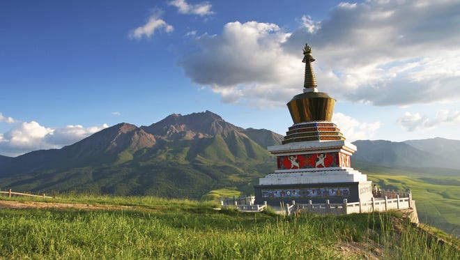 One pagoda face Niuxin Mountain - Qinghai