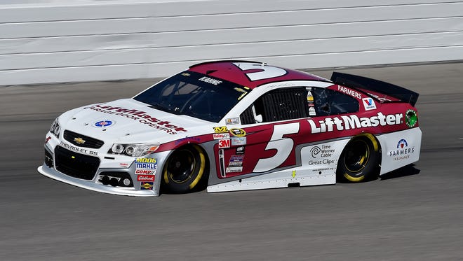 Kasey Kahne would finish fourth in the Hollywood Casino 400 at Kansas Speedway in 2015. It was one of his three fourth-place finishes on the year.